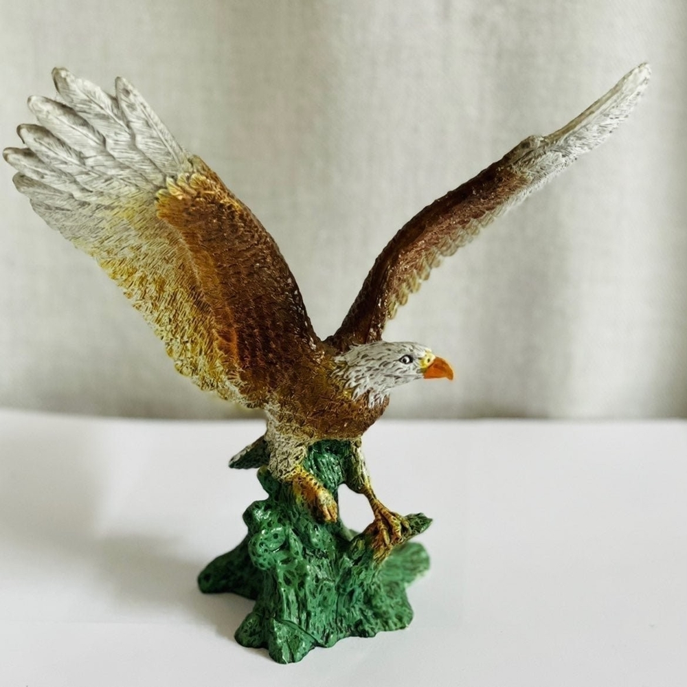 Bald Eagle Statue 8" Rubber Figurine Bird Sculpture Patriotic American Decor VG